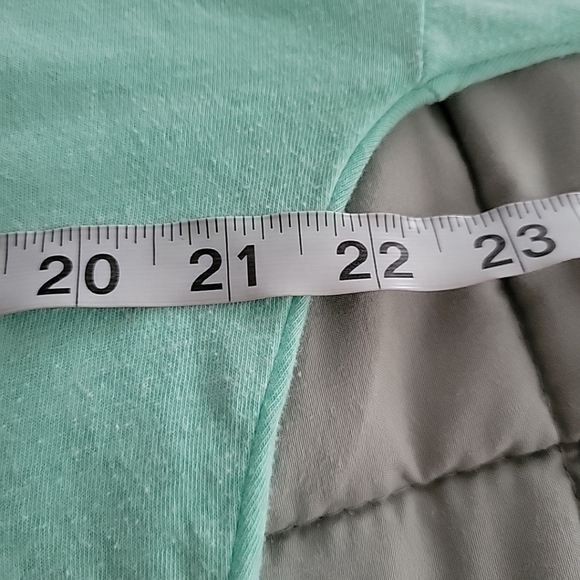 Reebok Girl's Long Sleeve Shirt - Picture 10 of 11